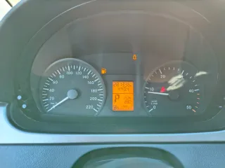 Mercedes vito 115CDI 8 plazas y camper