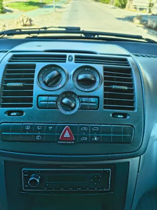 Mercedes vito 115CDI 8 plazas y camper