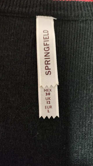 Colete preto de malha com botões