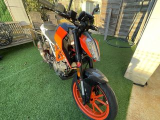 KTM DUKE 390