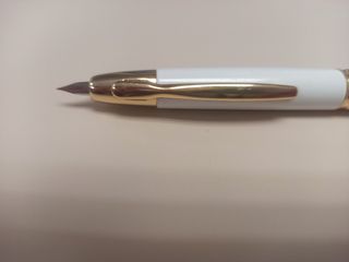 Pluma Moonman A1 capless