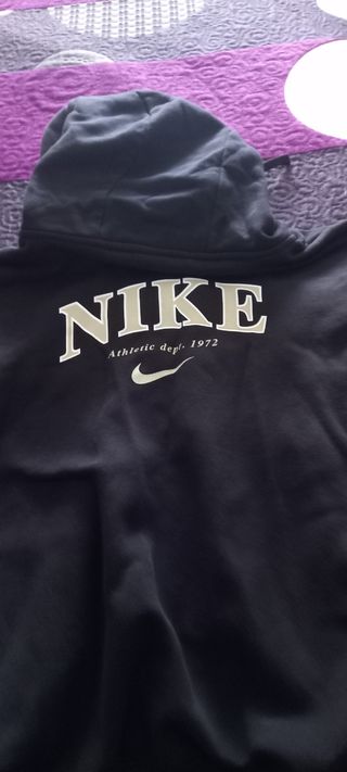 Chaqueta deportiva Nike auténtica