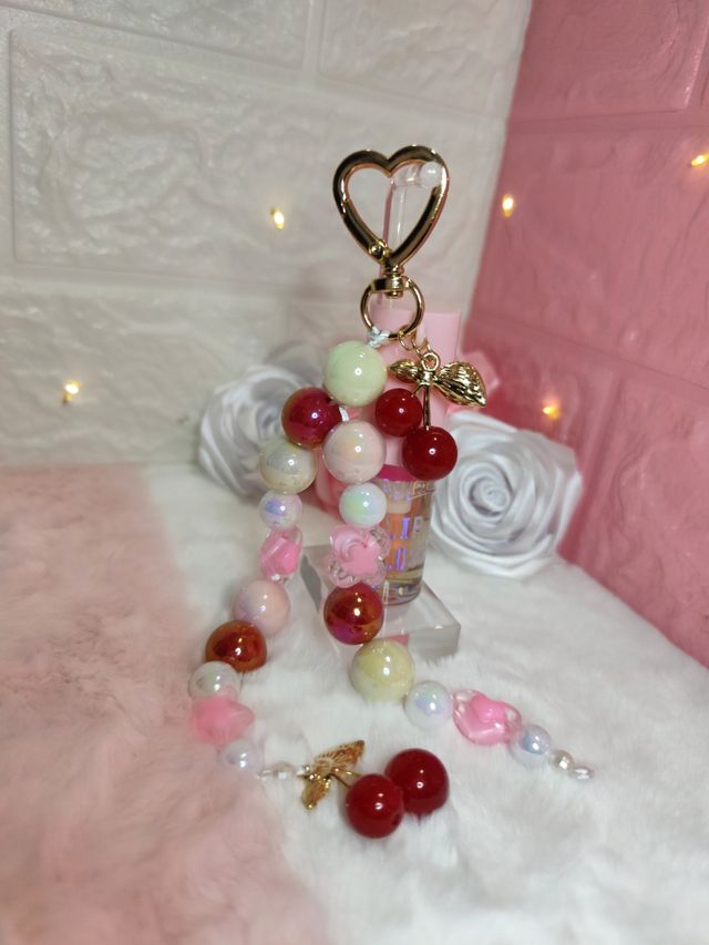 Llavero personalizado con abalorios