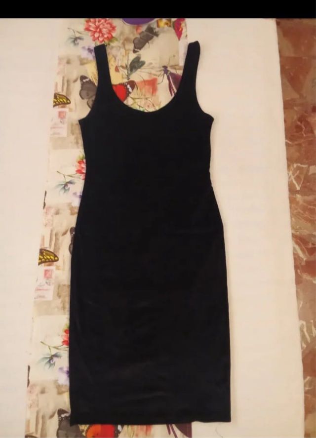 Vestido de terciopelo negro