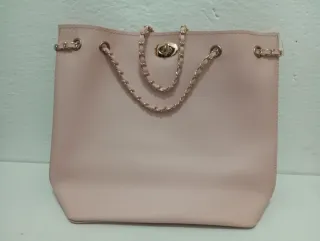 Borsetta rosa con catena