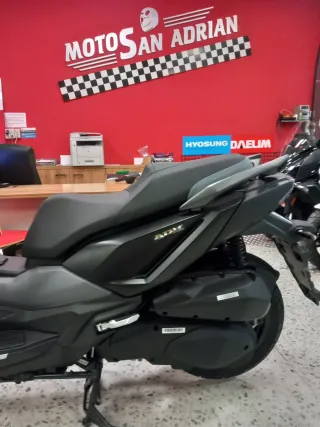 SYM ADX 300 ABS Scooter
