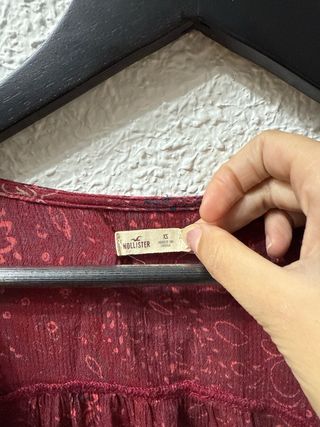 blusa estampada manga larga XS hollister