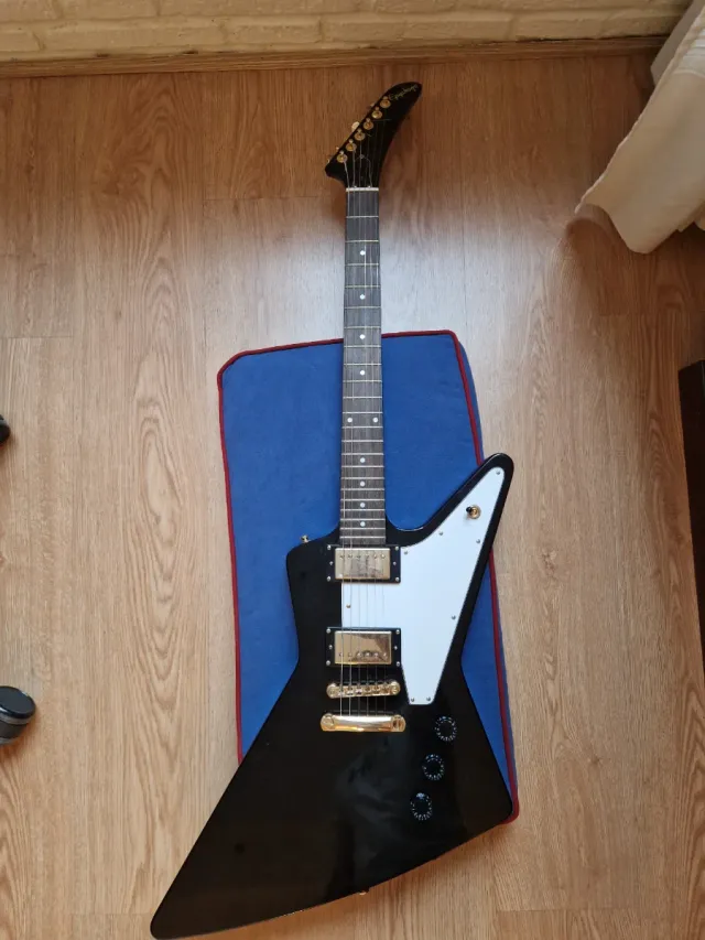 Guitarra eléctrica Epiphone Korina Explorer 2010