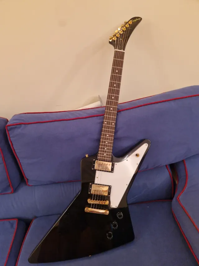 Guitarra eléctrica Epiphone Korina Explorer 2010