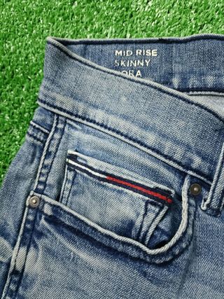 Pantalon Vaquero Tommy Hilfiger Talla S Nuevo