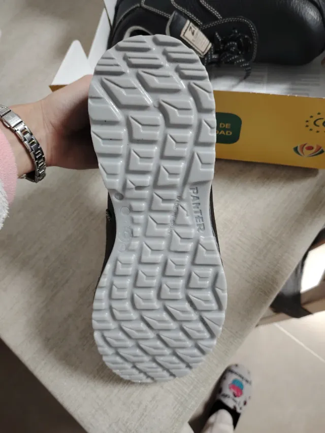 Zion Calzado de Seguridad Talla 44