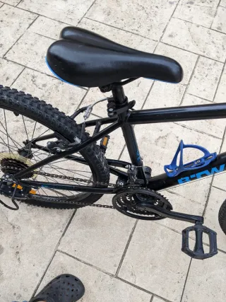 Bicicleta infantil B'TWIN azul 24"