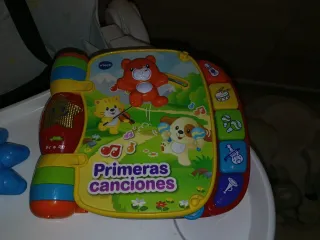 Lote Bebé: Trona, Hamaca y juguetes sensoriales.