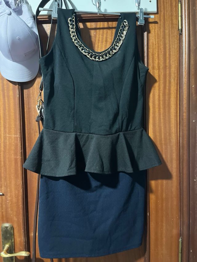 Vestido Entero Negro y Azul.