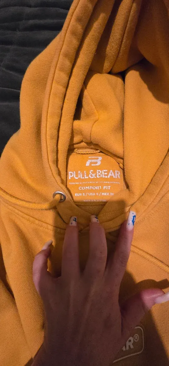 Camisola unissexo Pull&Bear amarela