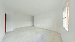 Piso en venta en Colores - Entreparques en Sevilla
