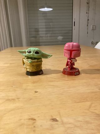 Funko Pop Star Wars Baby Yoda y Mandalorian