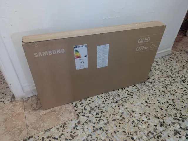 TV Samsung 43 QLED Q7F