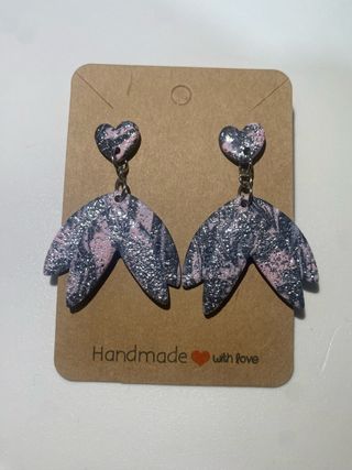 Pendientes artesanales de arcilla
