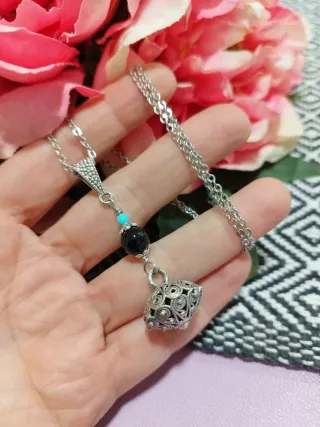 Catenina con ciondolo sardo Coccu e bottone