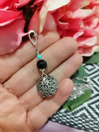 Catenina con ciondolo sardo Coccu e bottone