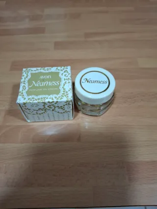 Avon Nearness Perfume en Crema Vintage