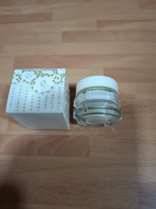 Avon Nearness Perfume en Crema Vintage