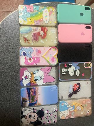 iPhone XR 128GB Negro con 13 fundas