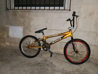 Bicicleta BMX Naranja