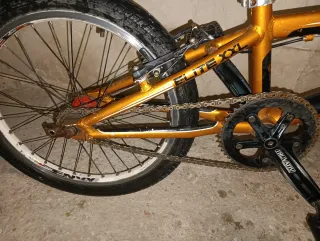 Bicicleta BMX Naranja