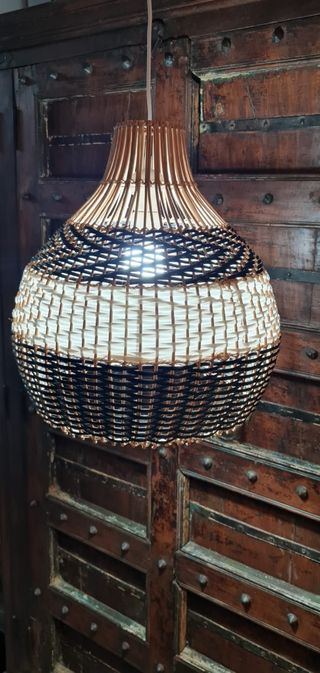 Lámpara de ratán Nueva