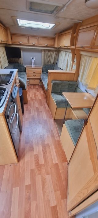 Caravana Golden Jubilee para 4 personas año 2010