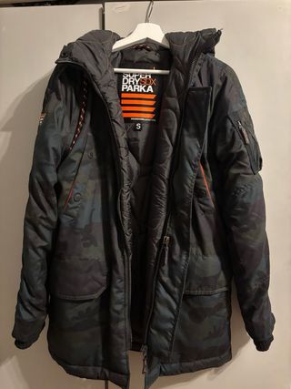 Abrigo camuflaje Superdry Talla S