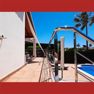 CERRAJERIA Y CARPINTERIA METALICA