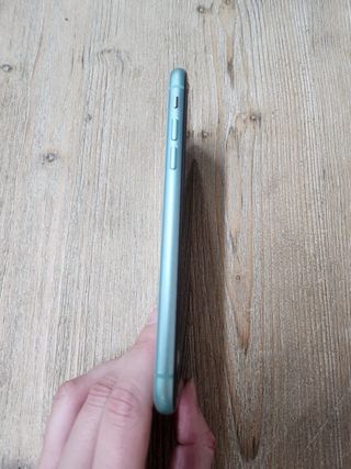 iPhone 11 128GB turquesa en perfecto estado