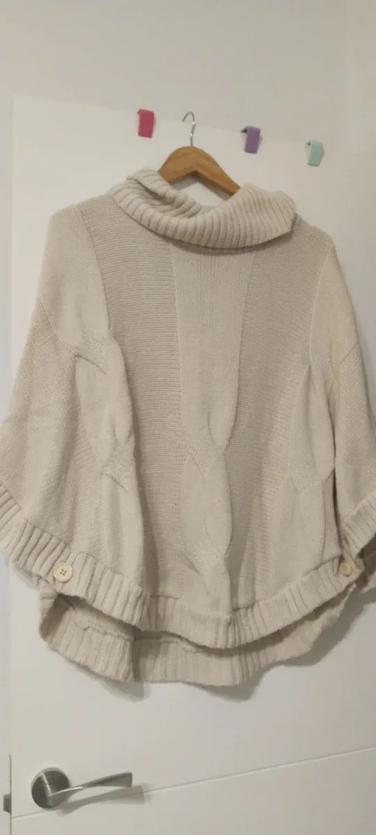 Poncho de lana beige talla única