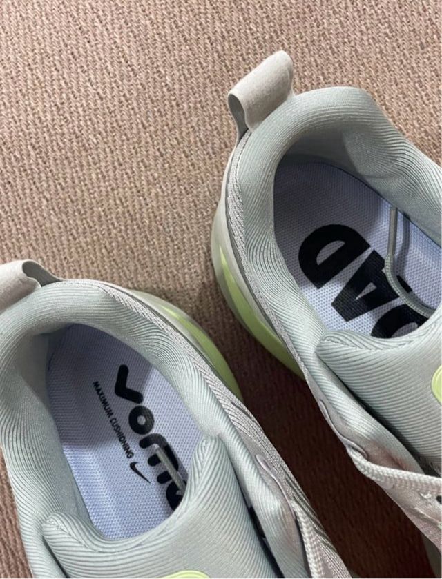 Nike Vomero 18