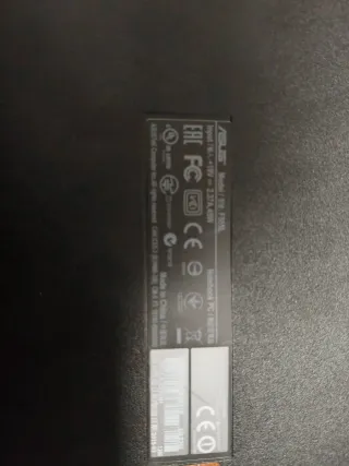 Portátil Asus F555L i5