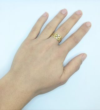 Anillo de oro de 18k con circonita, 1.76 g, T-21.