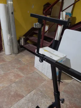 Atril Reforzado Pyle 2 Niveles Ajustable