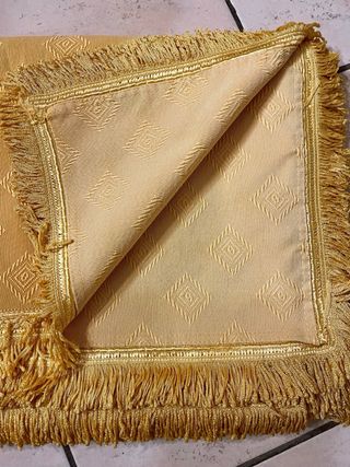 Tovaglia gialla damascato