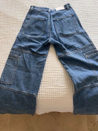 Pantalón vaquero cargo Stradivarius