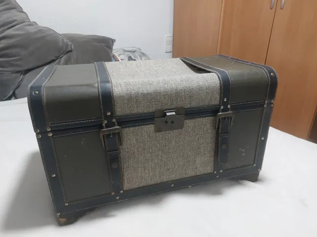 Baúl decorativo tela y piel