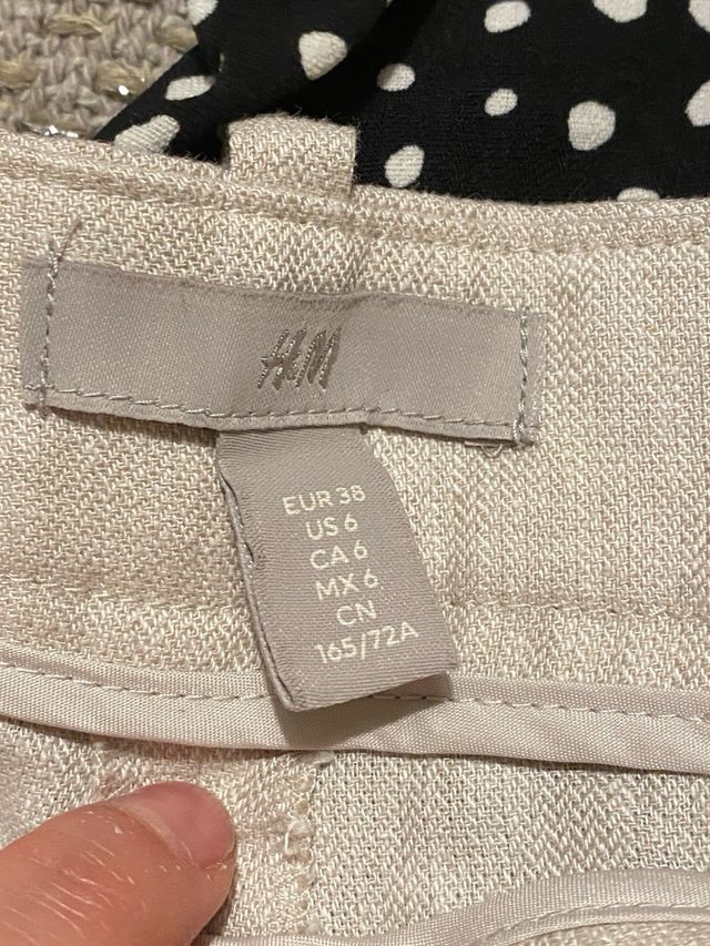 Pantalón chino beige