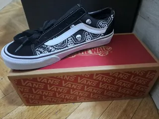 Zapatillas Vans Style 37 Calaveras