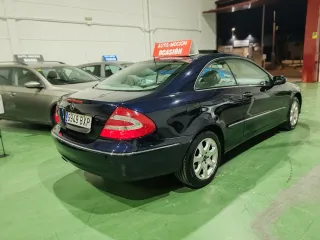 Mercedes-Benz  CLK 2005