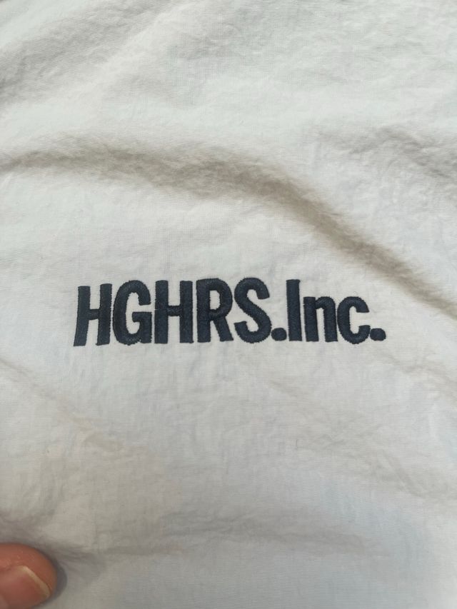 Chaqueta Beige Bershka con Capucha