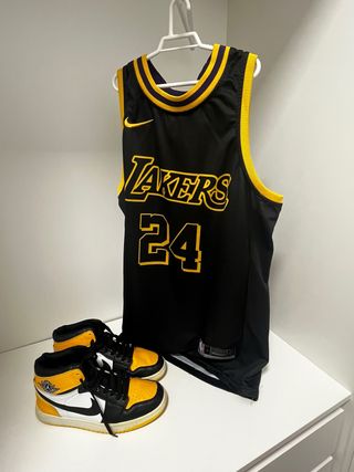Camiseta Lakers Kobe Bryant Negra/Amarilla 12 años