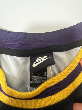 Camiseta Lakers Kobe Bryant Negra/Amarilla 12 años