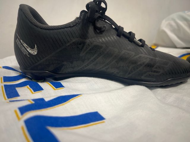 Botas de fútbol Nike Mercurial Negras Talla 36.5